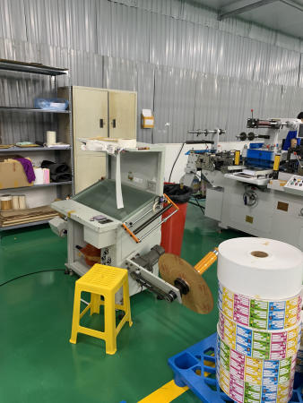 Hình ảnh xưởng sản xuất Hoàng Nam